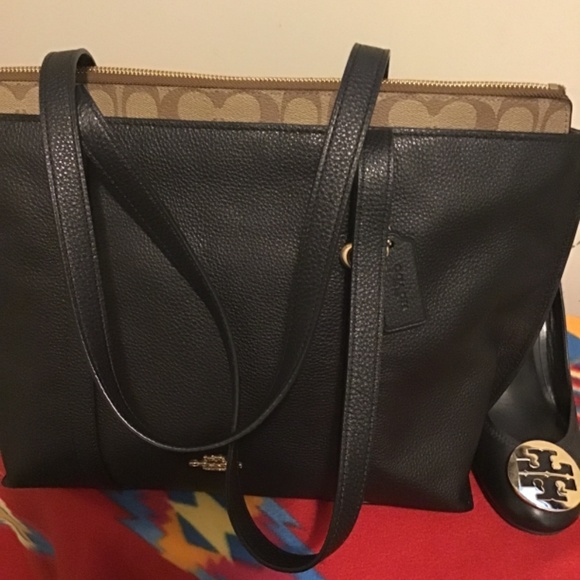 🔥🔥NWOT, AUTHENTIC COACH BAG, GORGEOUS 18 inches x 12 inches - Picture 6 of 11